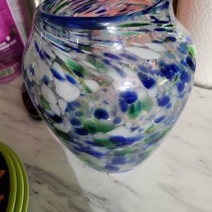 Glass art vase